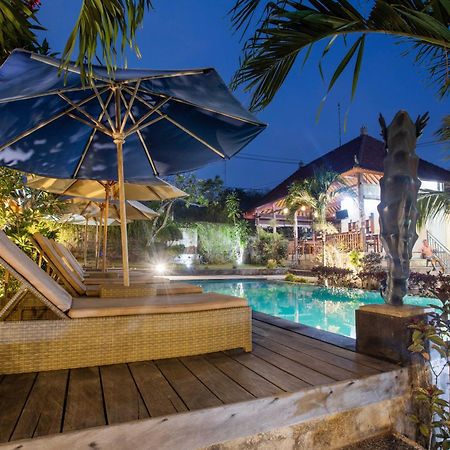 Отель Lembongan Mantra Huts Экстерьер фото
