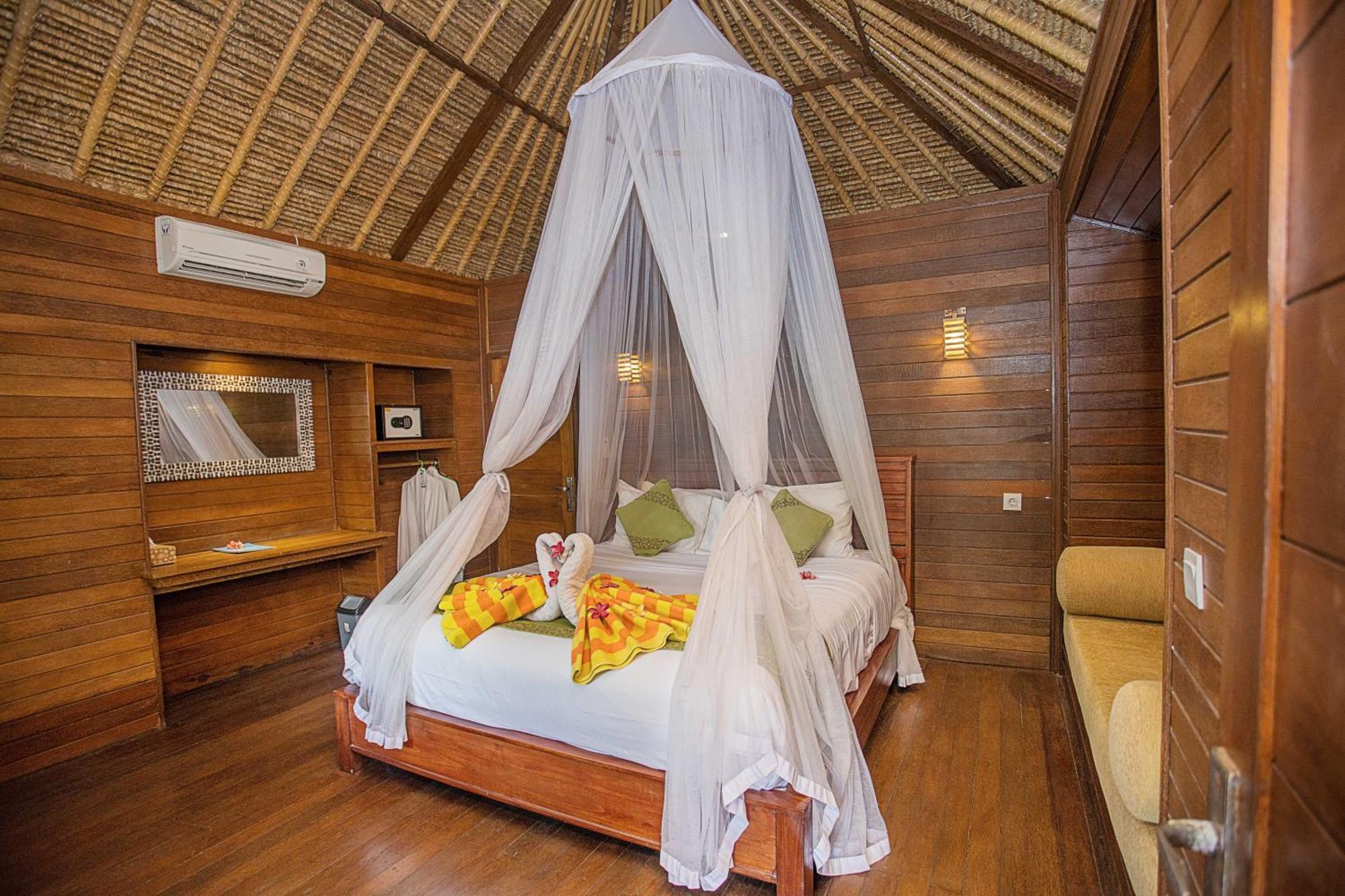 Отель Lembongan Mantra Huts Экстерьер фото