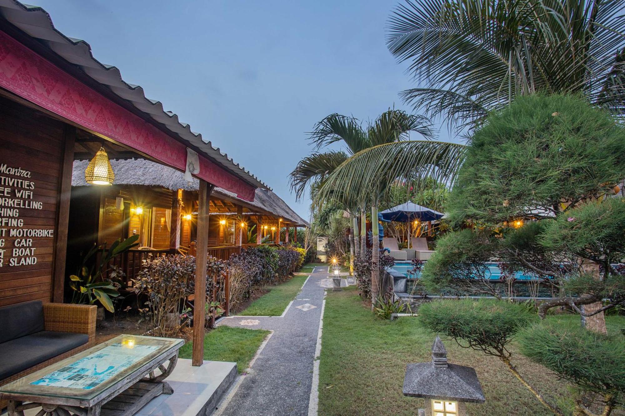 Отель Lembongan Mantra Huts Экстерьер фото